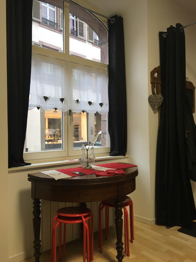 Ferienwohnung Le Bratzala Colmar Exterior foto
